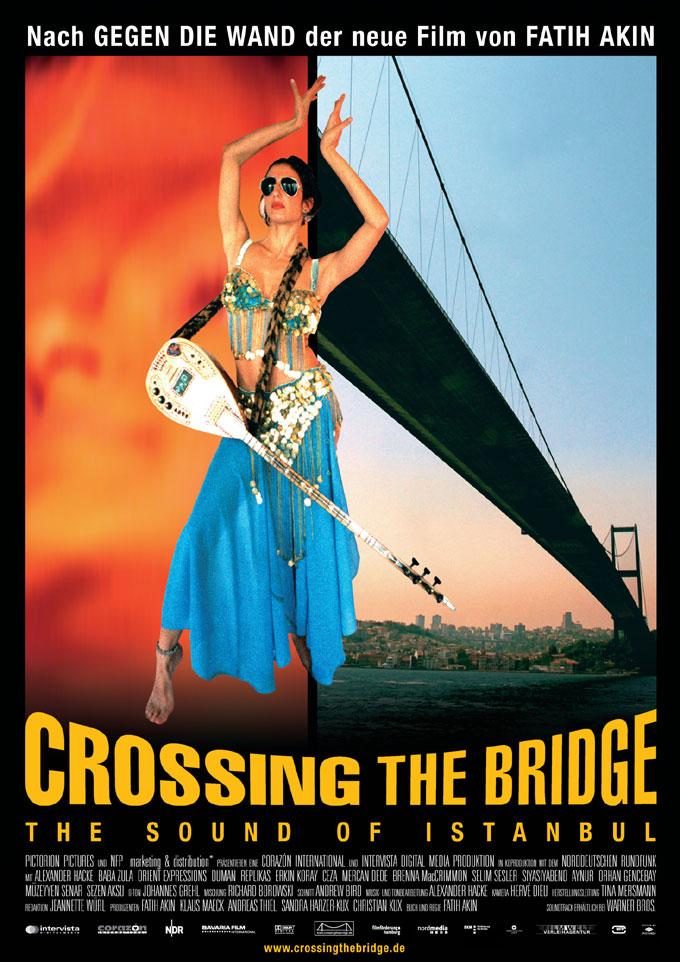 Cover van Crossing the Bridge: The Sound of Istanbul